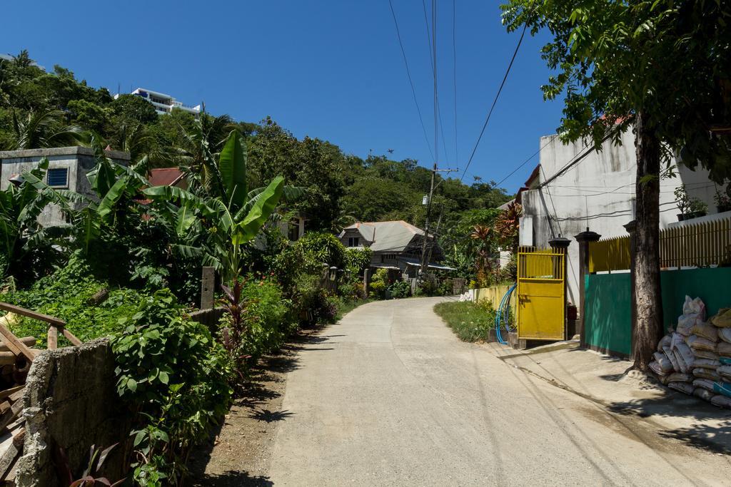 Koko'S Place Diniwid Balabag  Extérieur photo